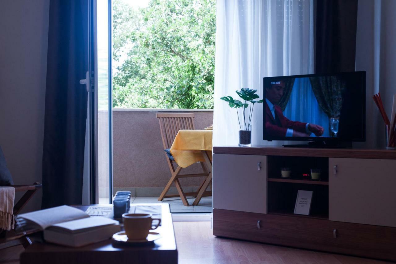 Apartment Helga Ližnjan Eksteriør billede